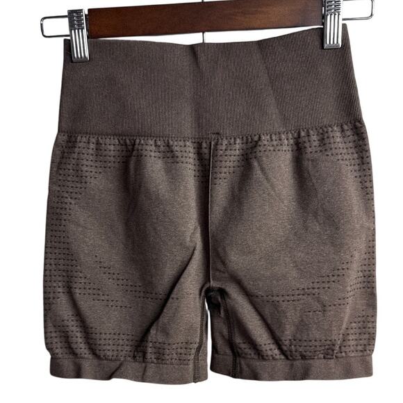 Gymshark Womens Vital Seamless 2.0 Chocolate Brown Compression Fit Shorts Small - Picture 2 of 7